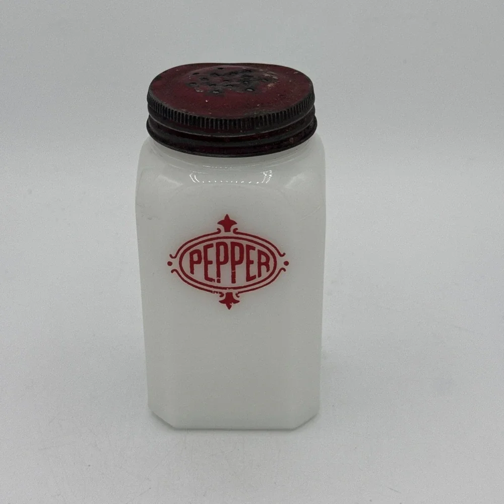 Vtg Hazel Atlas Milk Glass Pepper Shaker Red Art Deco Kitchen Stove Range 4.5